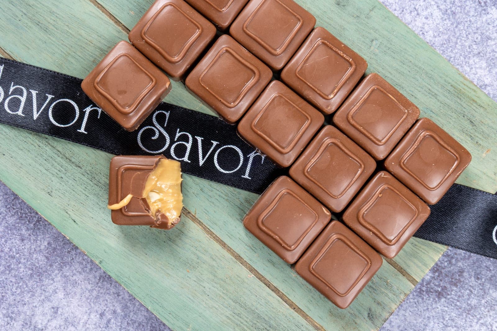 ‏نموذج عن تصوير chocolate