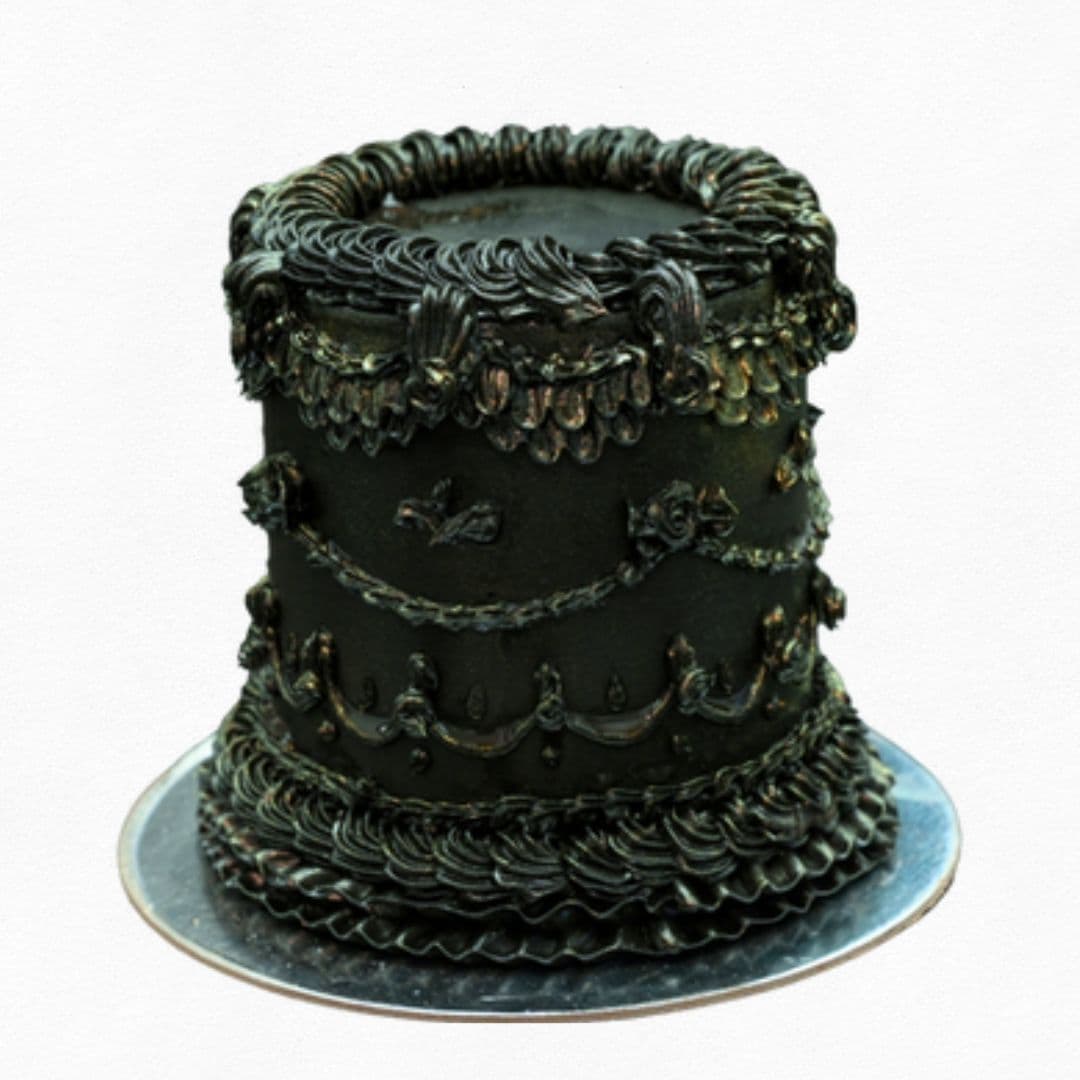 Black & Gold cake