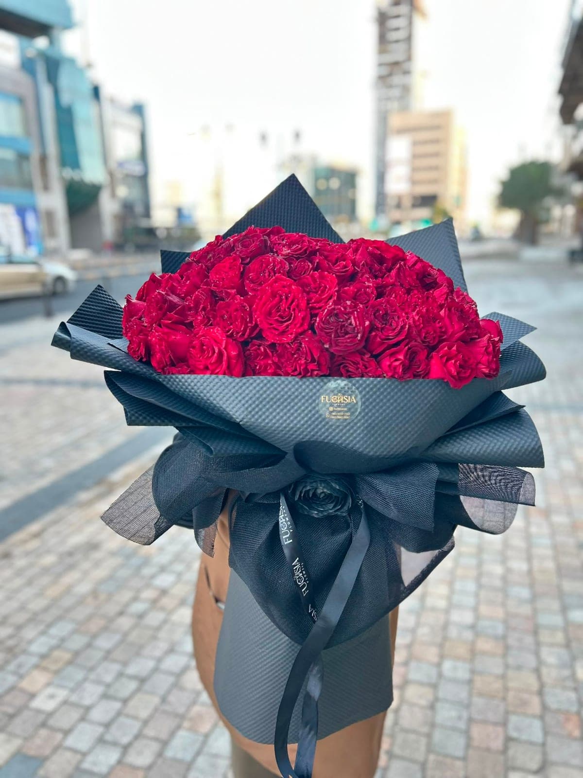 باقة من الورود الحمراء 100 قطعة
