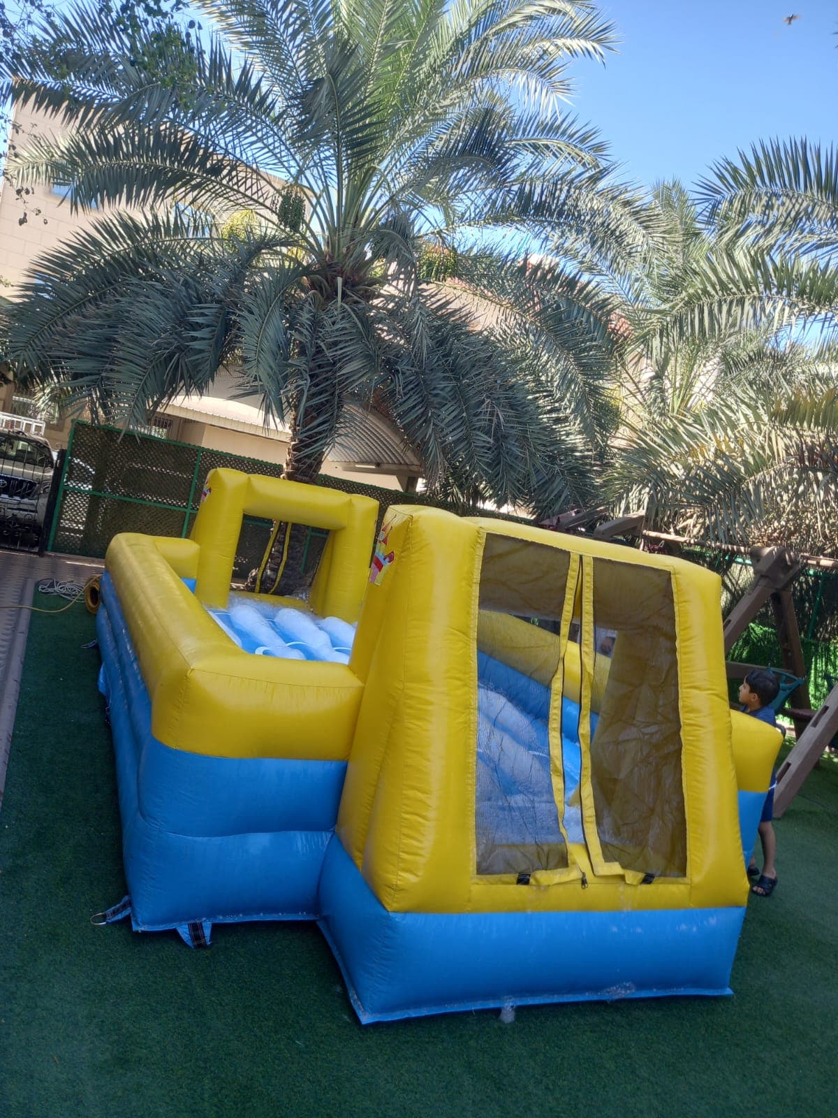 Blue & Yellow Soapy Play (I1502)