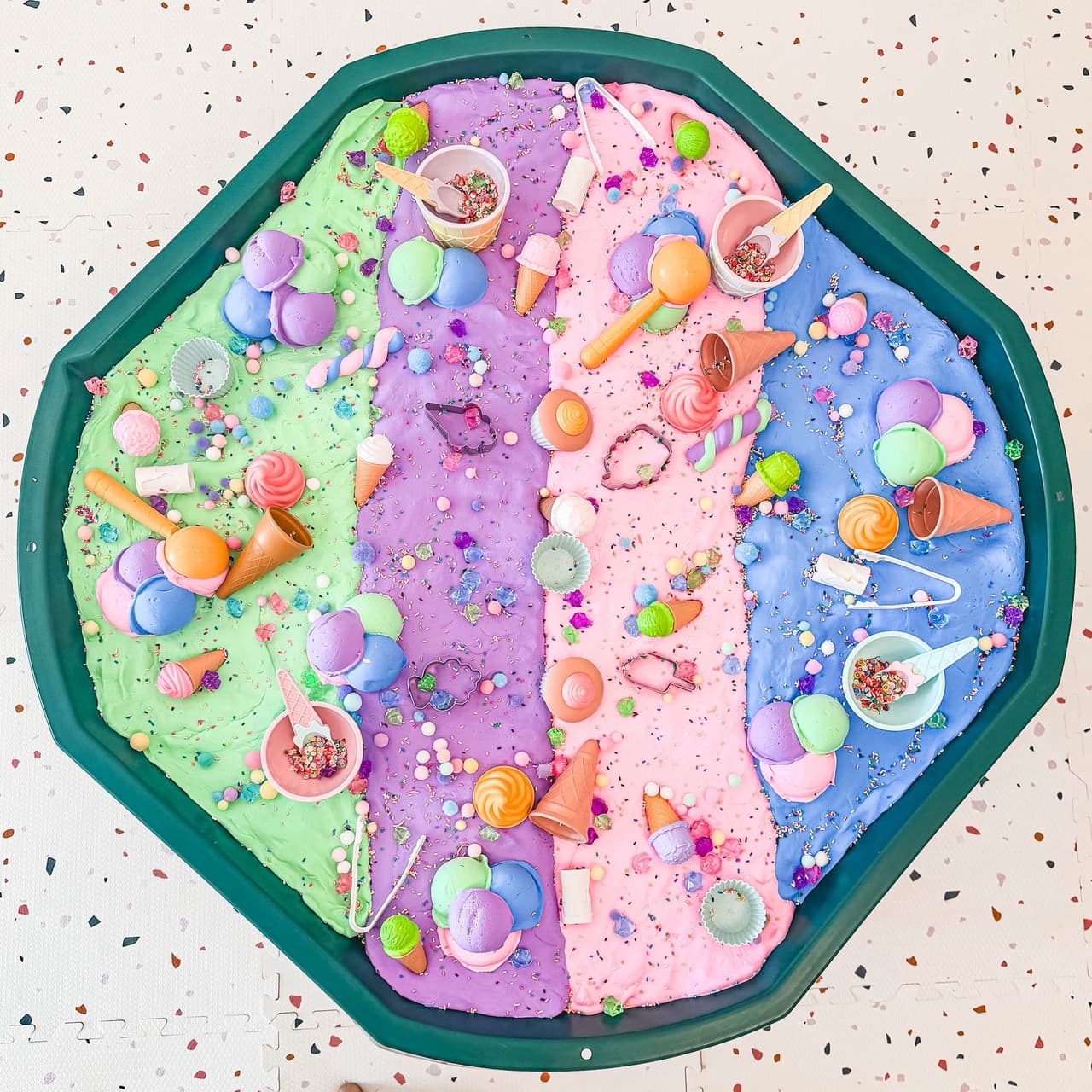 Slime tuff tray