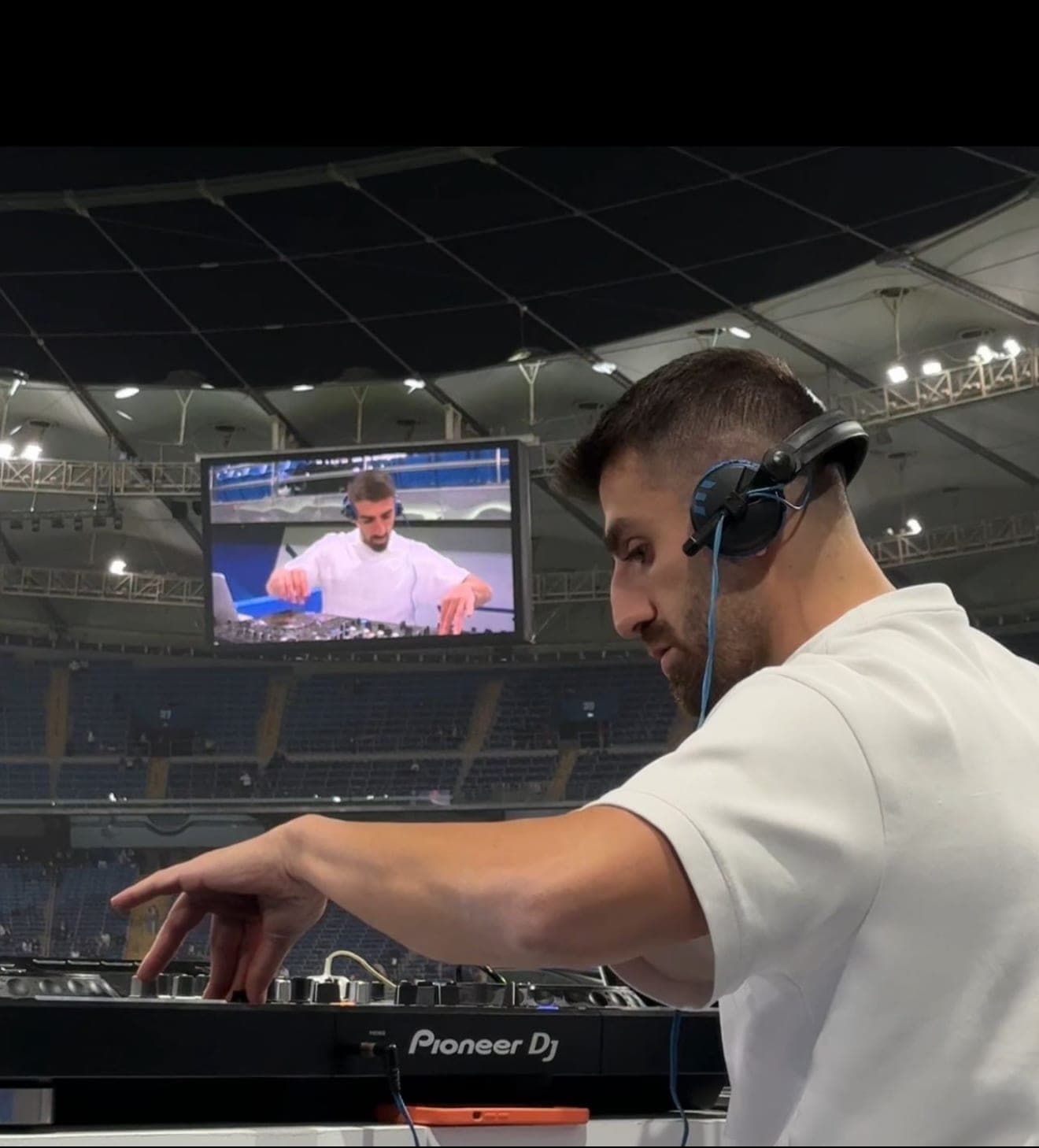 Premium DJ Experience