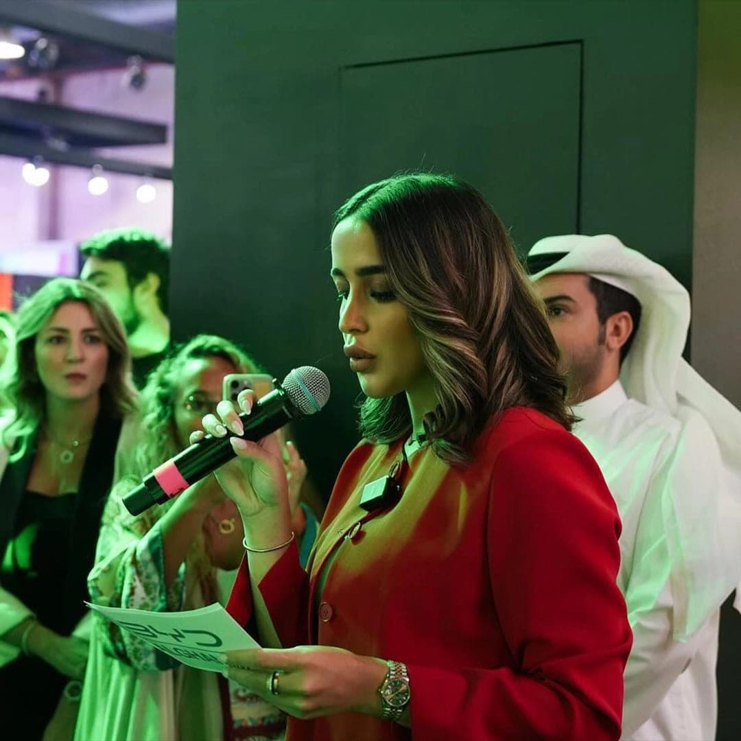 تقديم مناسبات