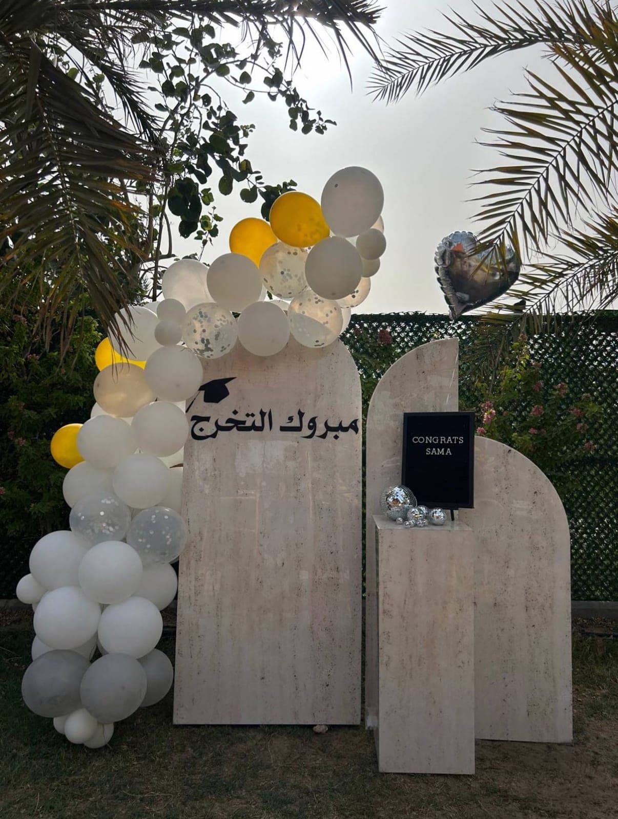 خلفية التخرج الرخامية