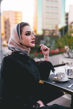 زينب دشتي